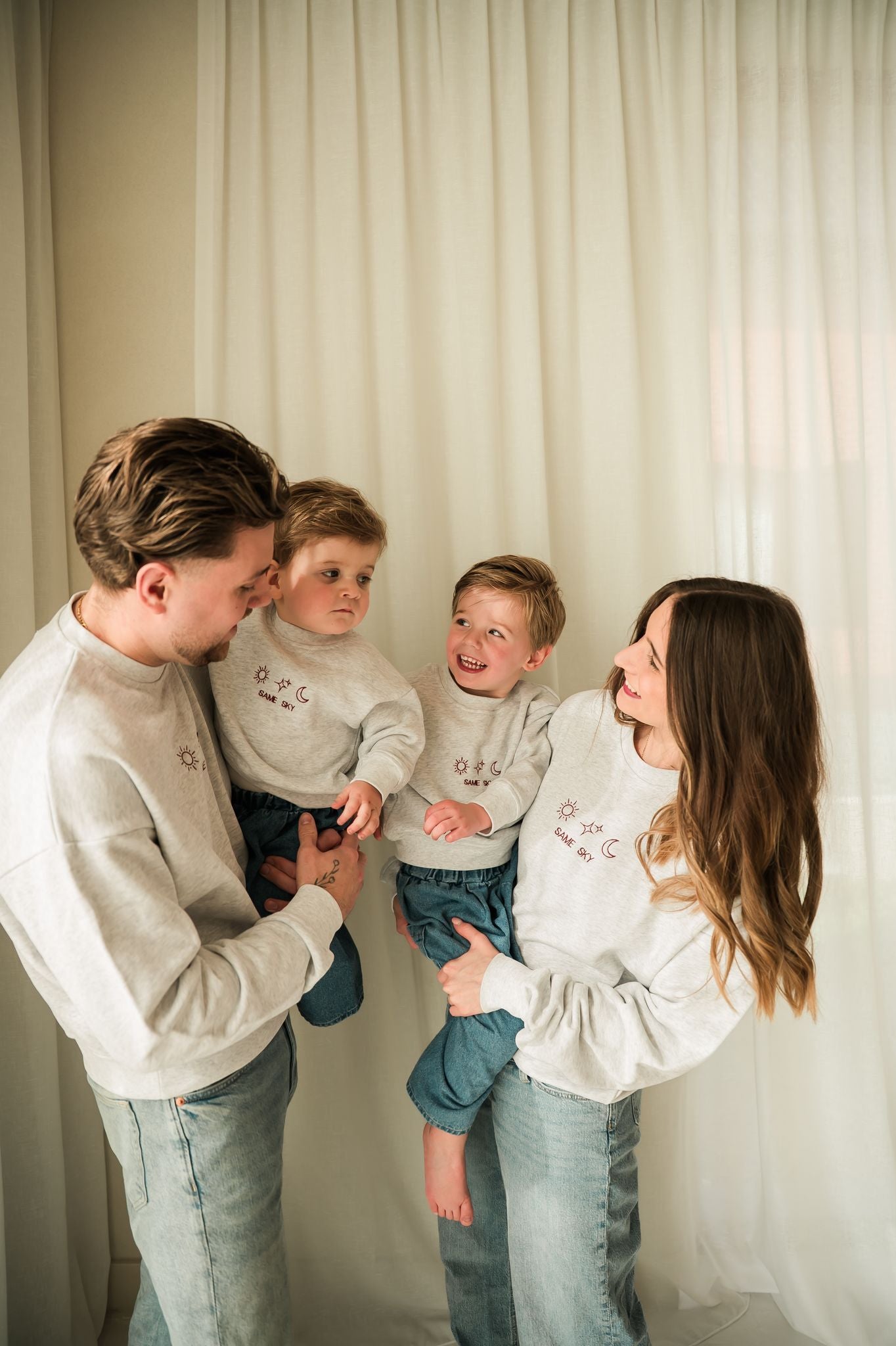SAME SKY SWEATSHIRT